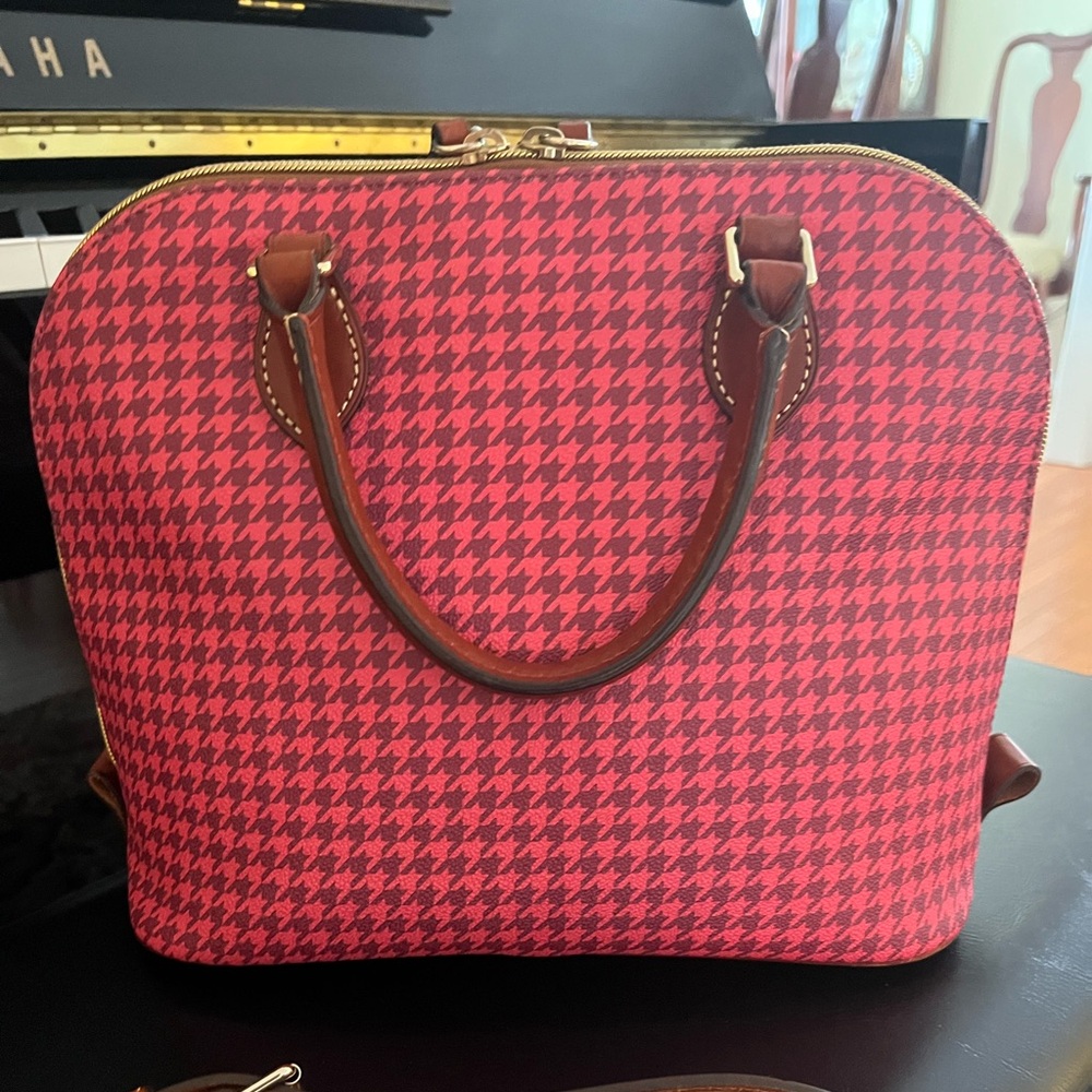 Dooney & Bourke Red Houndstooth
Zip Zip Satchel - Picture 4 of 6